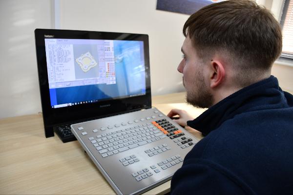 Nylacast-Training-Academy-Student